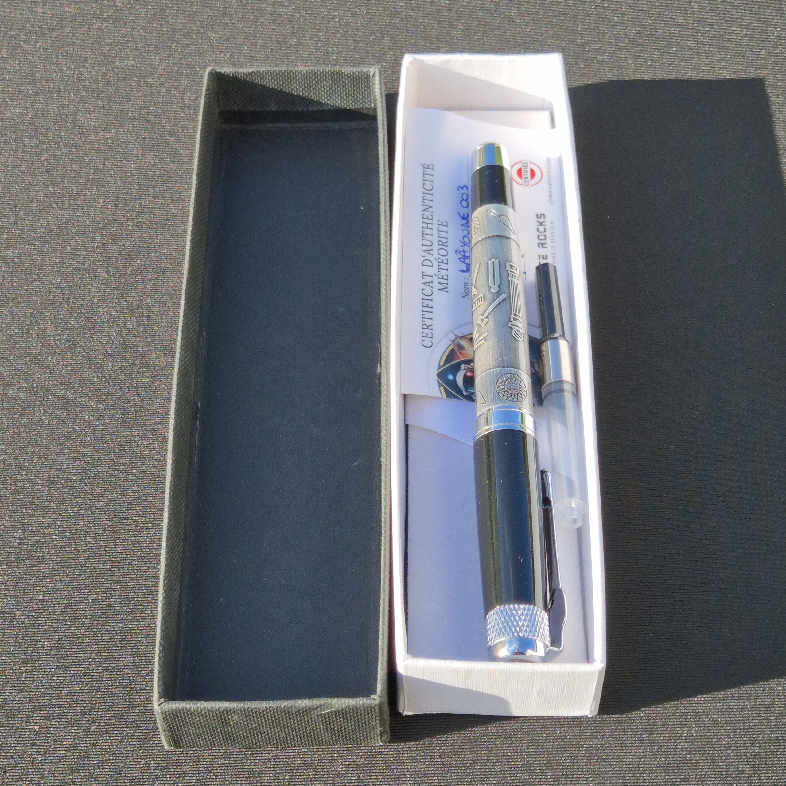stylo météorite