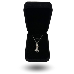 Pendentif gothique argenté – composition verticale avec moldavite et Aletai