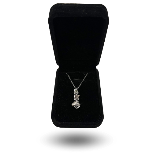 Silberner Gothic-Anhänger - vertikale Komposition mit Moldavit und Aletai