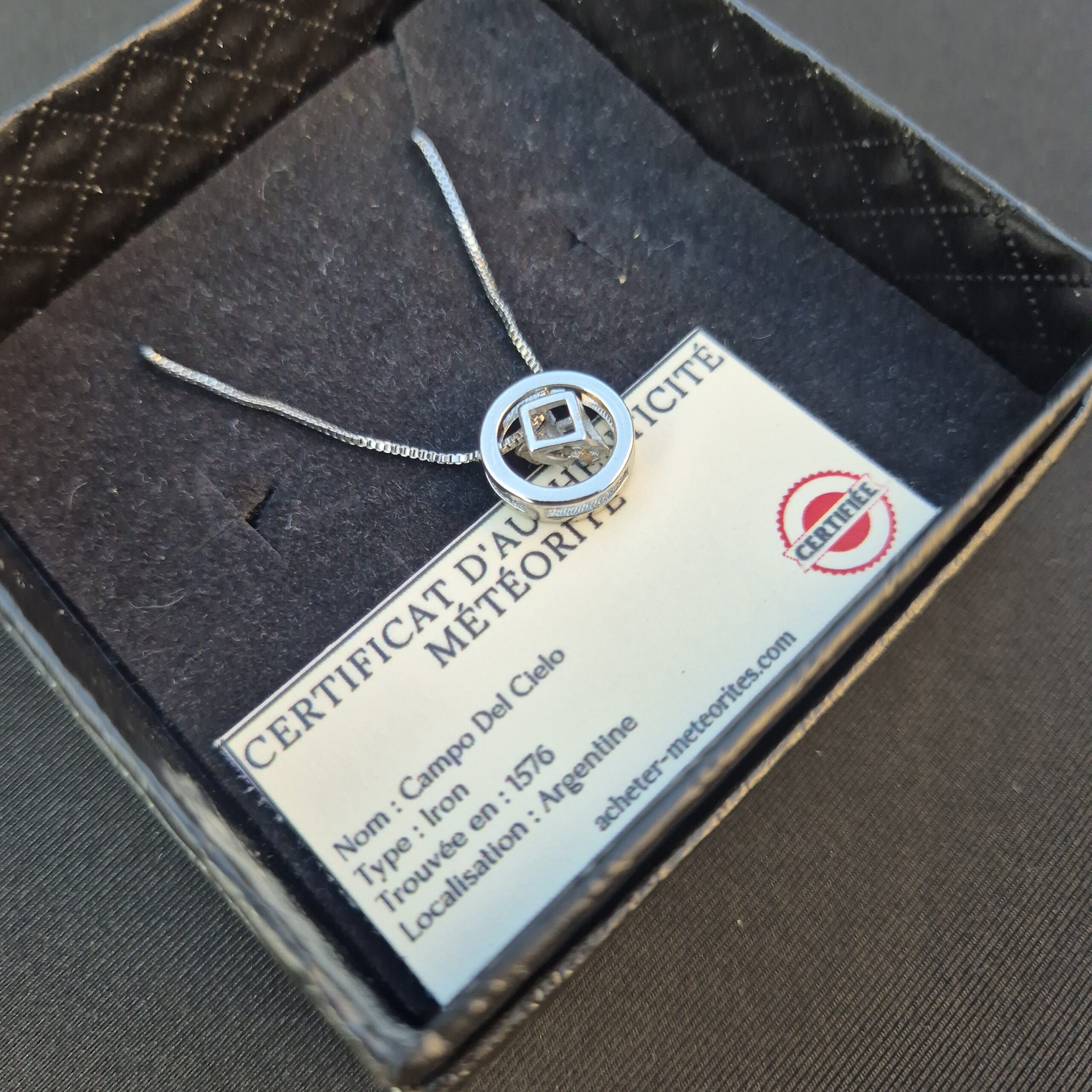 collier moderne météorite